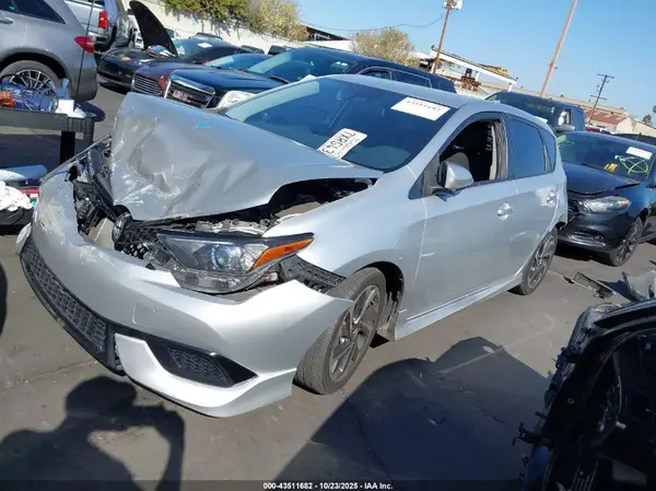 JTNKARJE2HJ537670 2017 TOYOTA COROLLA - Image 2