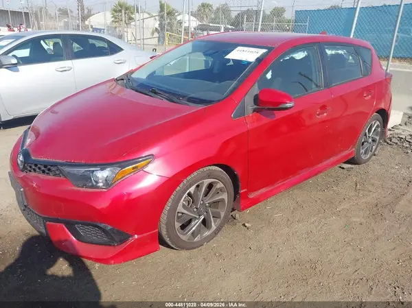 JTNKARJE2HJ548135 2017 TOYOTA COROLLA - Image 2
