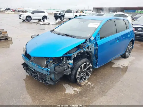 JTNKARJE2HJ551455 2017 TOYOTA COROLLA - Image 2
