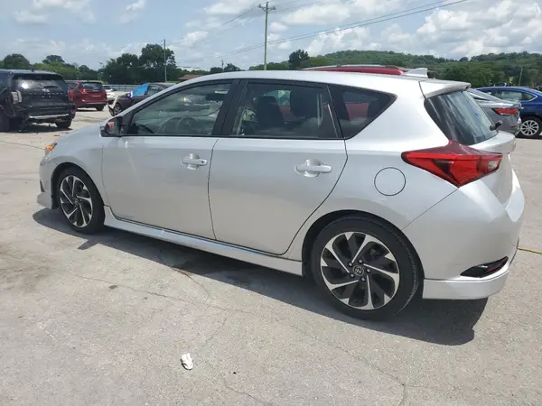 JTNKARJE2JJ553325 2018 TOYOTA COROLLA - Image 2