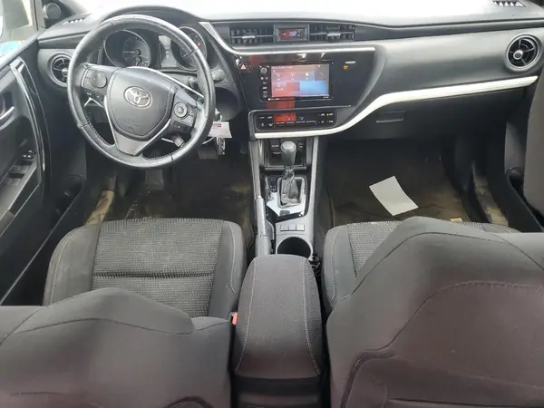 JTNKARJE2JJ553325 2018 TOYOTA COROLLA - Image 8