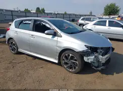 JTNKARJE2JJ555558 2018 TOYOTA COROLLA