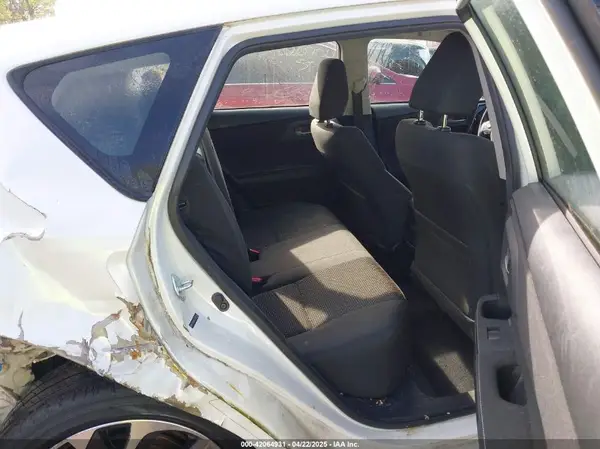 JTNKARJE2JJ557150 2018 TOYOTA COROLLA - Image 8