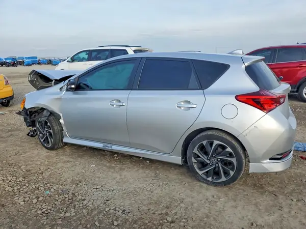 JTNKARJE2JJ561747 2018 TOYOTA COROLLA - Image 2