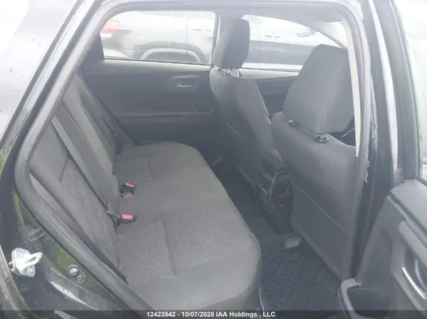 JTNKARJE2JJ562073 2018 TOYOTA COROLLA - Image 8
