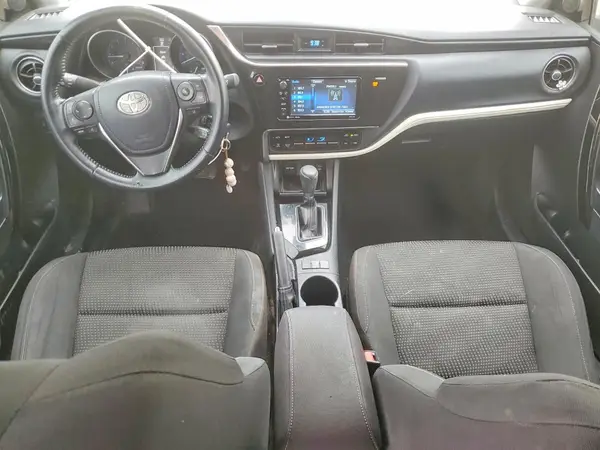 JTNKARJE2JJ562168 2018 TOYOTA COROLLA - Image 8
