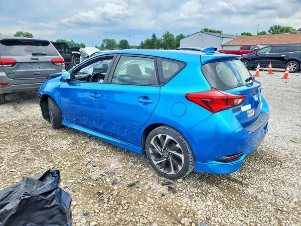 JTNKARJE2JJ562560 2018 TOYOTA COROLLA - Image 2