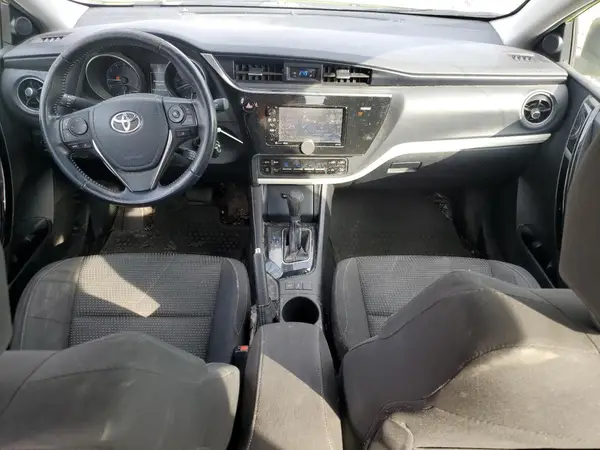 JTNKARJE2JJ564793 2018 TOYOTA COROLLA - Image 8