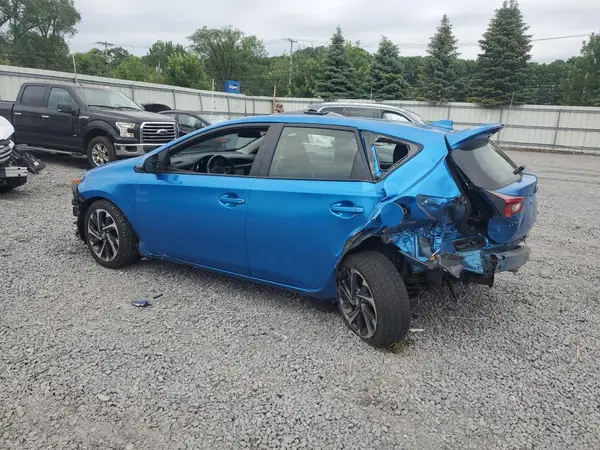 JTNKARJE2JJ565054 2018 TOYOTA COROLLA - Image 2