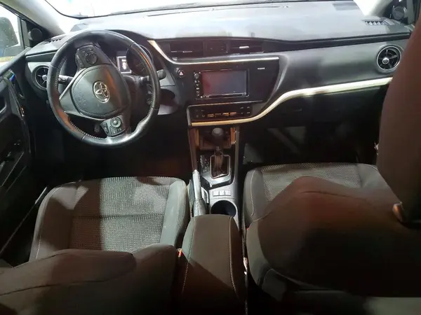 JTNKARJE2JJ567872 2018 TOYOTA COROLLA - Image 8