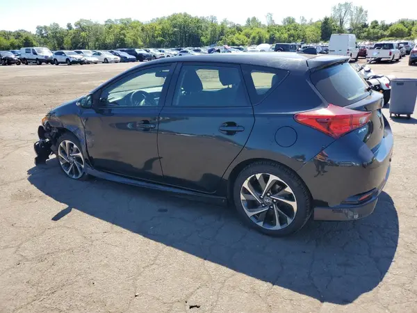 JTNKARJE2JJ568679 2018 TOYOTA COROLLA - Image 2