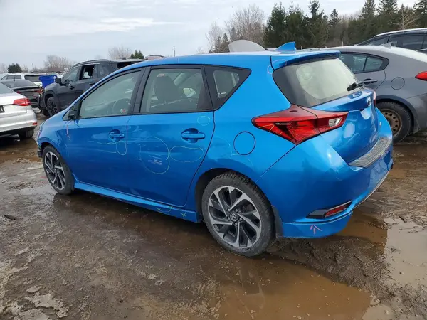 JTNKARJE2JJ569069 2018 TOYOTA COROLLA - Image 2