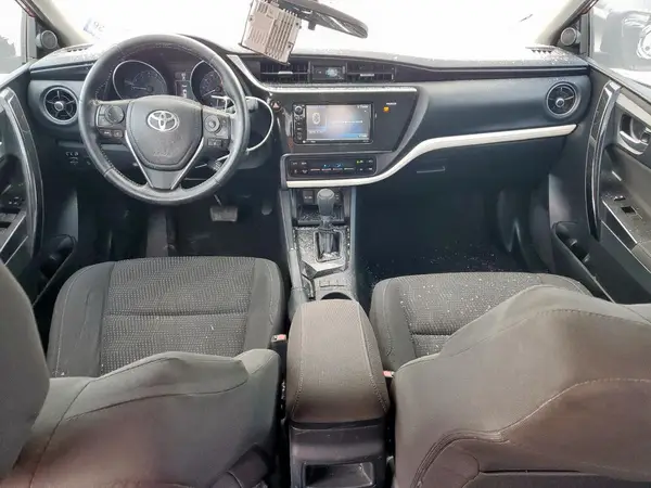 JTNKARJE2JJ569492 2018 TOYOTA COROLLA - Image 8