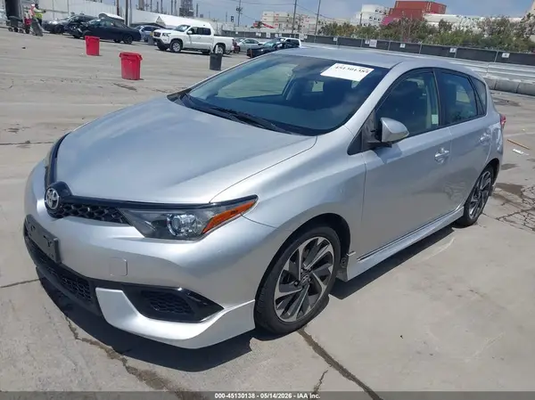 JTNKARJE2JJ571243 2018 TOYOTA COROLLA - Image 2