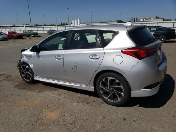 JTNKARJE2JJ571372 2018 TOYOTA COROLLA - Image 2