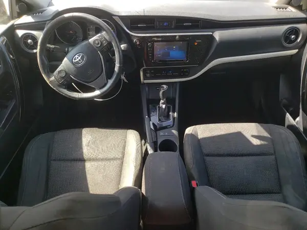 JTNKARJE2JJ571372 2018 TOYOTA COROLLA - Image 8