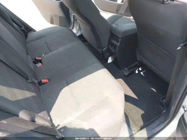 JTNKARJE2JJ571758 2018 TOYOTA COROLLA - Image 8