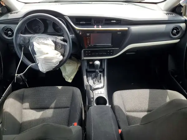 JTNKARJE2JJ574076 2018 TOYOTA COROLLA - Image 8