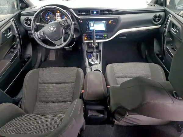JTNKARJE2JJ575129 2018 TOYOTA COROLLA - Image 8