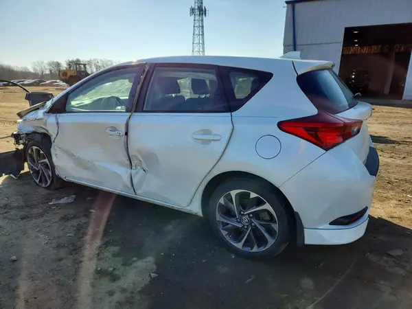 JTNKARJE3HJ526404 2017 TOYOTA COROLLA - Image 2