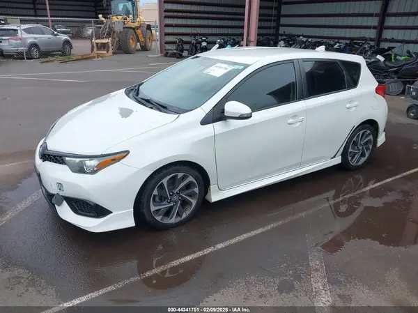 JTNKARJE3HJ528573 2017 TOYOTA COROLLA - Image 2