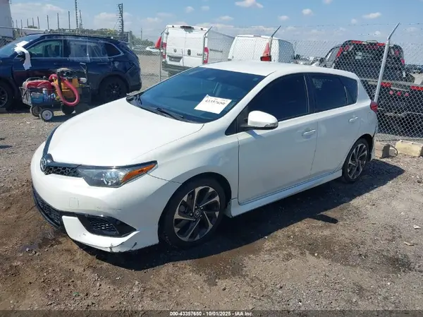 JTNKARJE3HJ541601 2017 TOYOTA COROLLA - Image 2