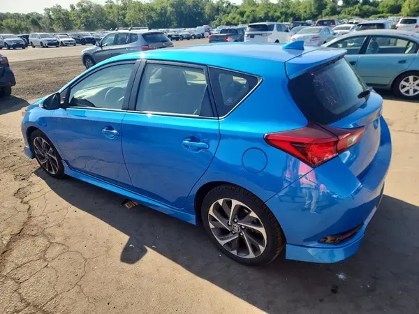 JTNKARJE3HJ544966 2017 TOYOTA COROLLA - Image 2