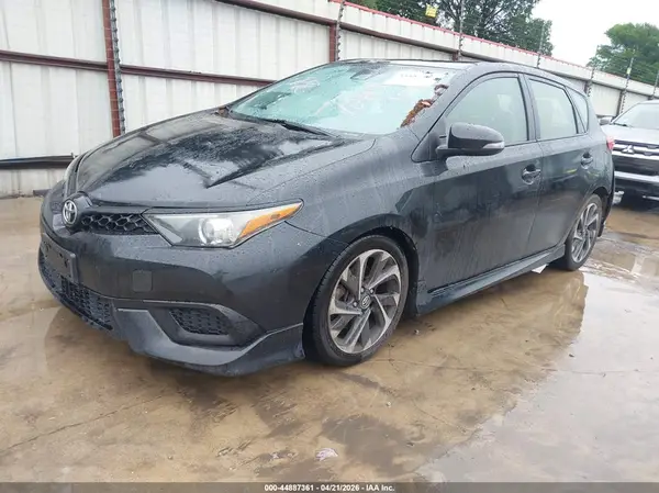 JTNKARJE3HJ548029 2017 TOYOTA COROLLA - Image 2