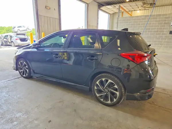 JTNKARJE3HJ549178 2017 TOYOTA COROLLA - Image 2