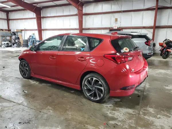JTNKARJE3JJ553978 2018 TOYOTA COROLLA - Image 2