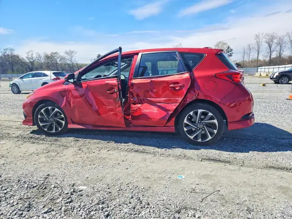 JTNKARJE3JJ555407 2018 TOYOTA COROLLA - Image 2
