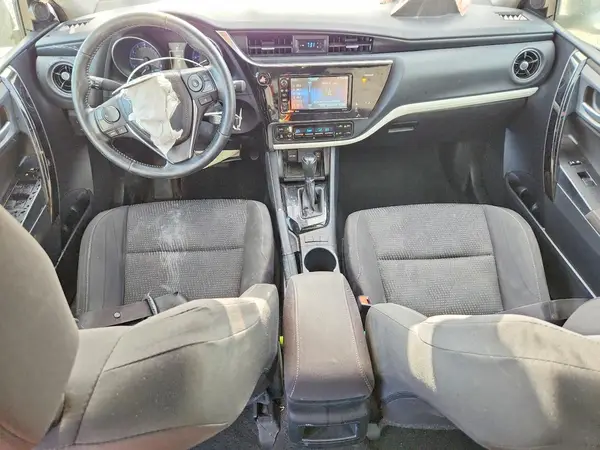 JTNKARJE3JJ556413 2018 TOYOTA COROLLA - Image 8