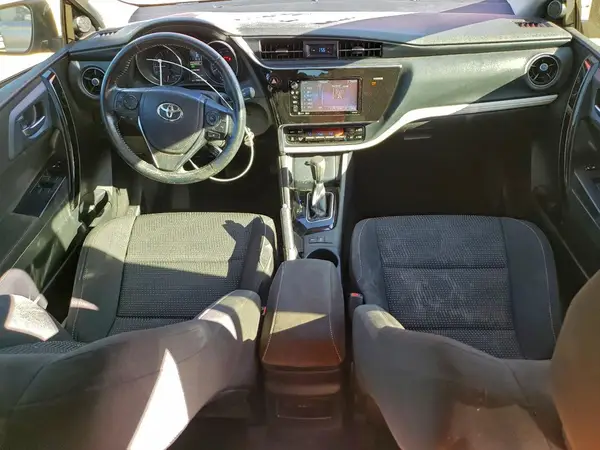 JTNKARJE3JJ556430 2018 TOYOTA COROLLA - Image 8