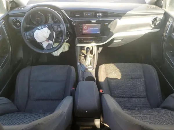 JTNKARJE3JJ557514 2018 TOYOTA COROLLA - Image 8