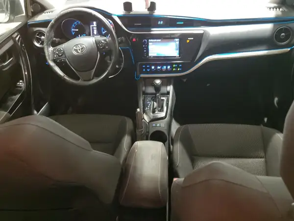JTNKARJE3JJ557609 2018 TOYOTA COROLLA - Image 8