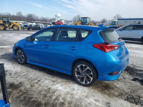 JTNKARJE3JJ557755 2018 TOYOTA COROLLA - Image 2