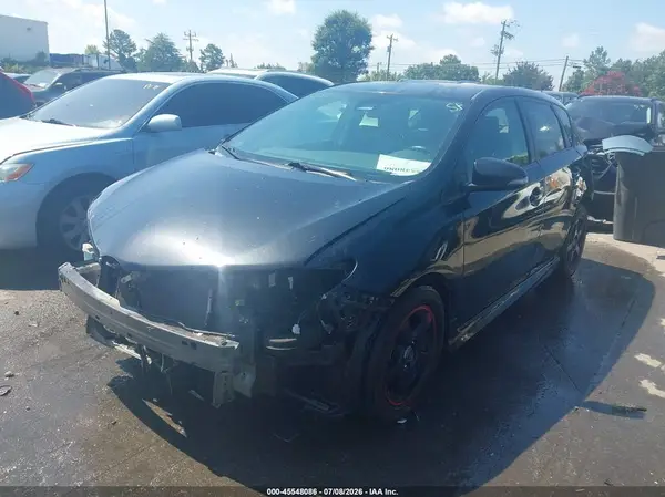 JTNKARJE3JJ558209 2018 TOYOTA COROLLA - Image 2