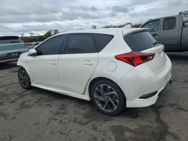 JTNKARJE3JJ559800 2018 TOYOTA COROLLA - Image 2