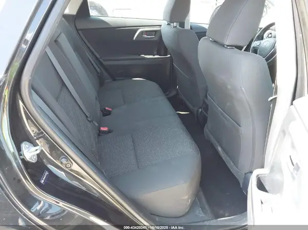 JTNKARJE3JJ561515 2018 TOYOTA COROLLA - Image 8