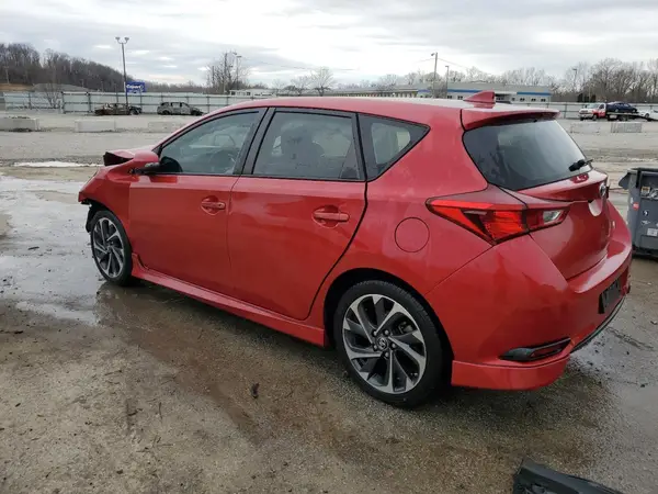 JTNKARJE3JJ562390 2018 TOYOTA COROLLA - Image 2