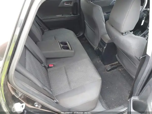 JTNKARJE3JJ562714 2018 TOYOTA COROLLA - Image 8