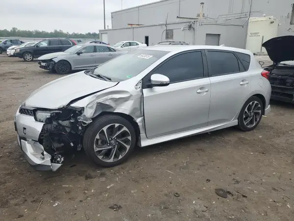JTNKARJE3JJ566732 2018 TOYOTA COROLLA - Image 1