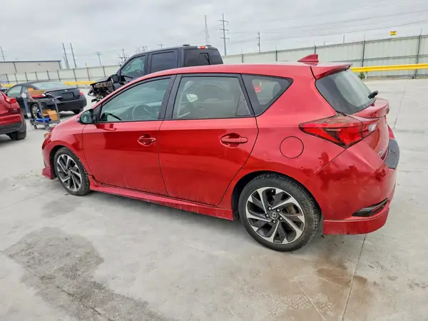 JTNKARJE3JJ569081 2018 TOYOTA COROLLA - Image 2