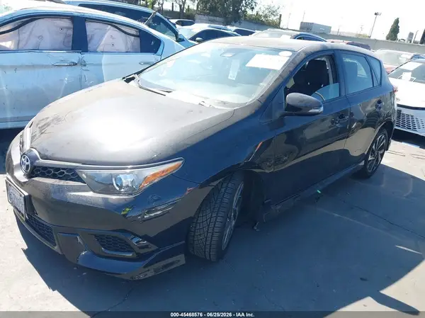 JTNKARJE3JJ569534 2018 TOYOTA COROLLA - Image 2