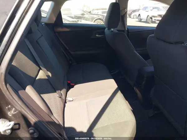 JTNKARJE3JJ569534 2018 TOYOTA COROLLA - Image 8