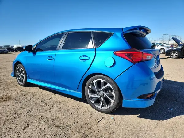 JTNKARJE3JJ569663 2018 TOYOTA COROLLA - Image 2