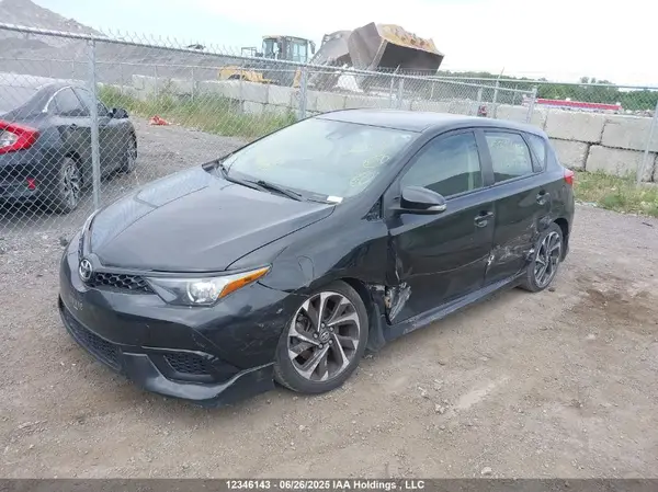 JTNKARJE3JJ570148 2018 TOYOTA COROLLA - Image 2
