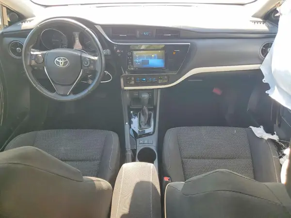 JTNKARJE3JJ570988 2018 TOYOTA COROLLA - Image 8
