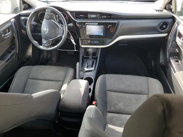 JTNKARJE3JJ572840 2018 TOYOTA COROLLA - Image 8