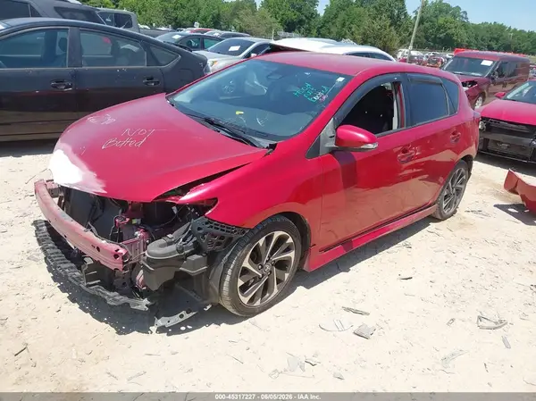 JTNKARJE3JJ573065 2018 TOYOTA COROLLA - Image 2